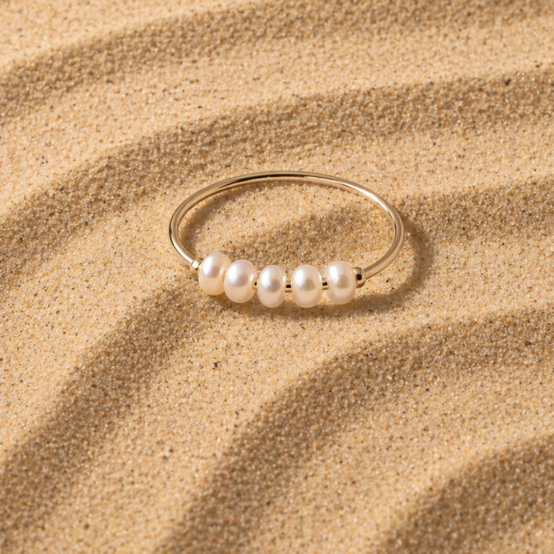 Mini Pearls Ring