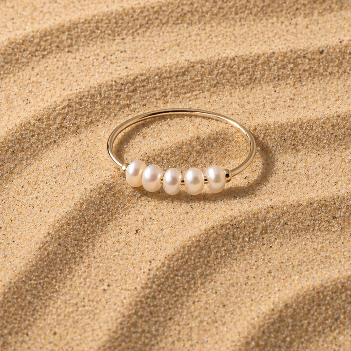 Mini Pearls Ring
