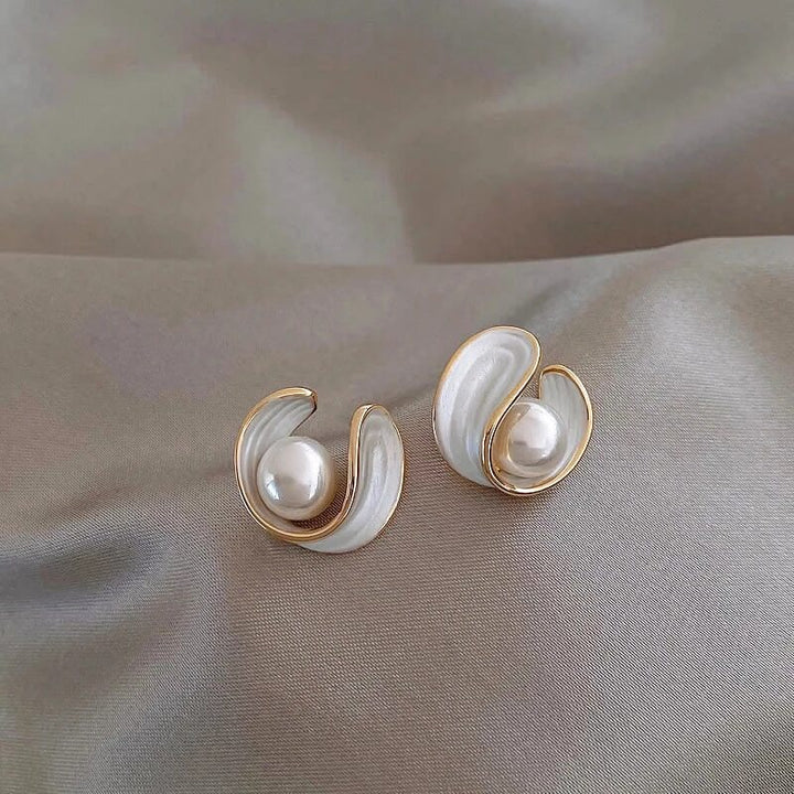 Antoinette Luxe Earrings in White Opal