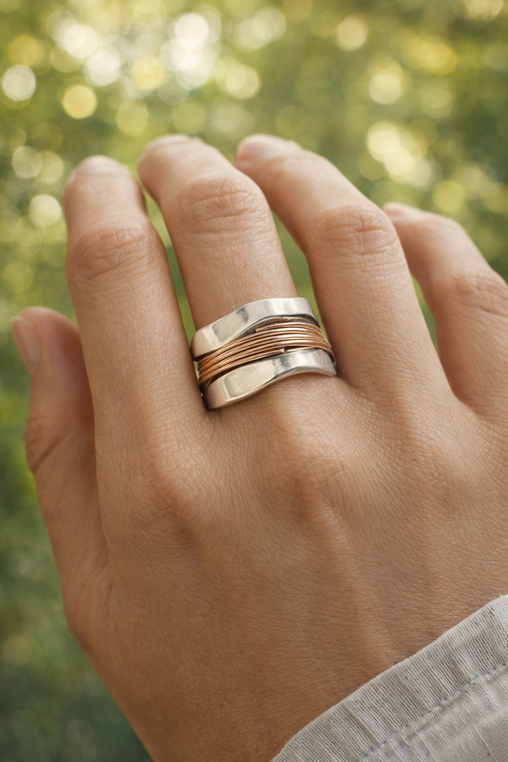 Solvira – Gold Veined Silver Ring