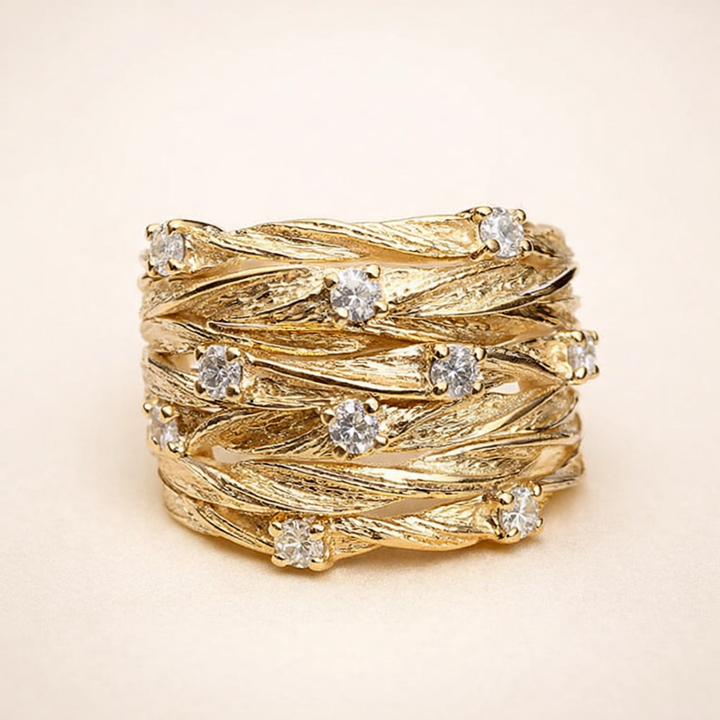 Valoria – Timeless Gold Ring