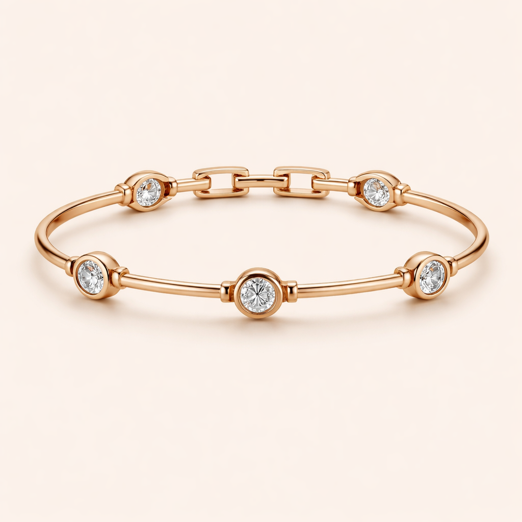 Refined gold bracelet with zirconia details