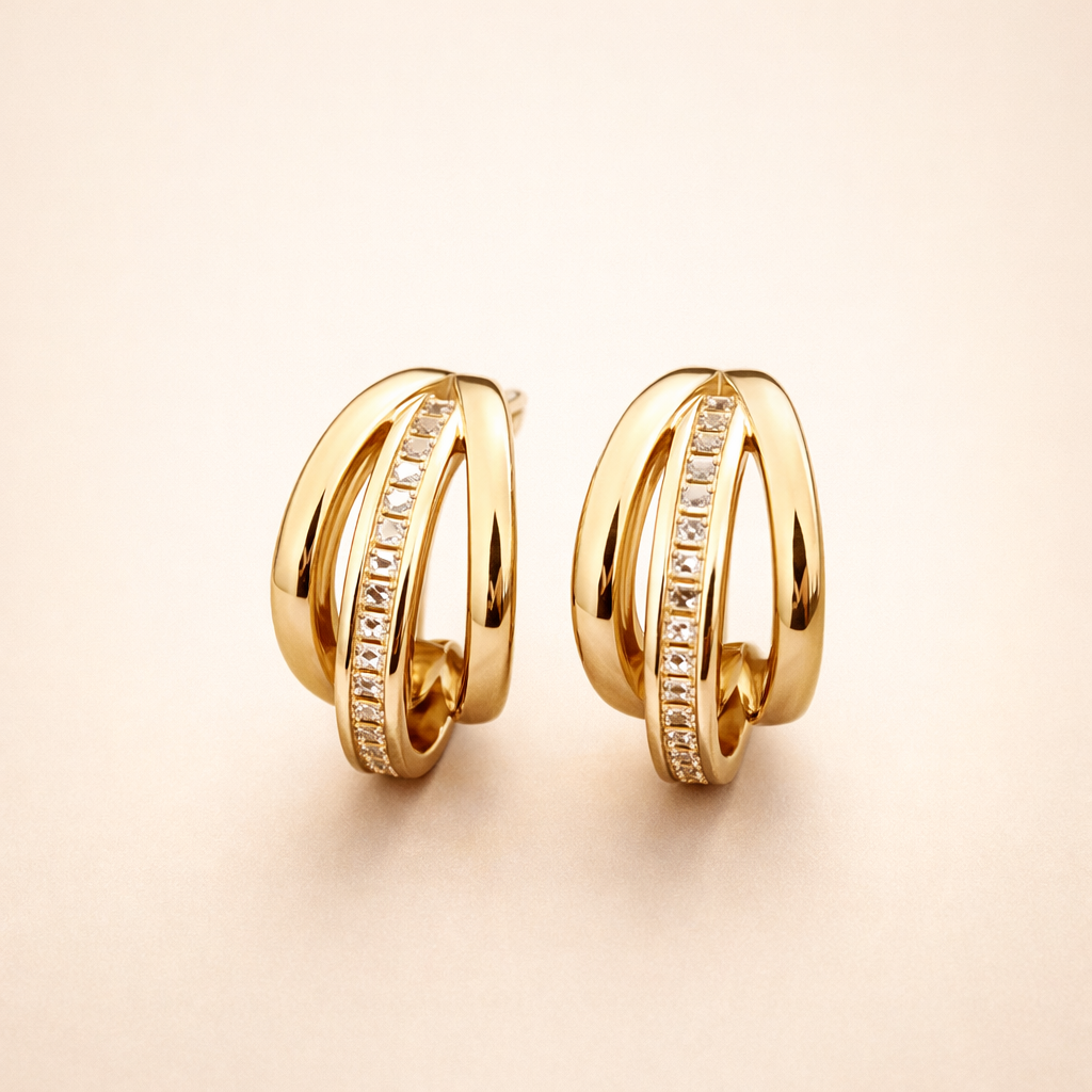 Elegant gold earrings with triple link
