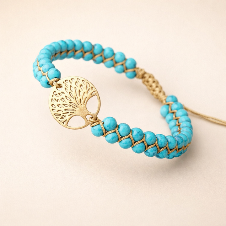 Minimalist silver bracelet with turquoise stone