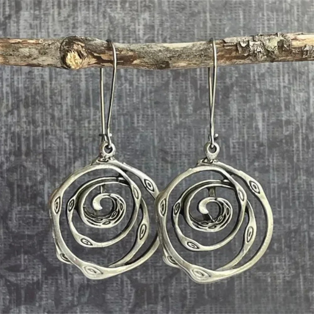 Labyrinth hoop earrings in silver