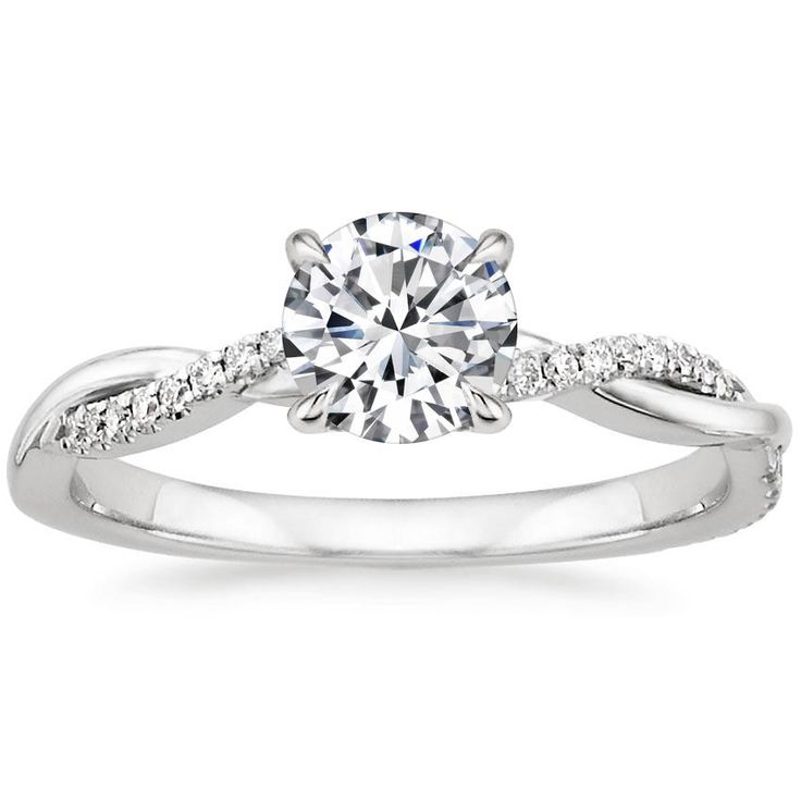 Elegant Gold Twisted Ring