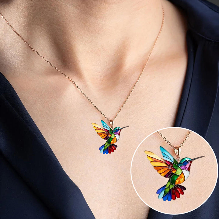 Elegant silver necklace with hummingbird design