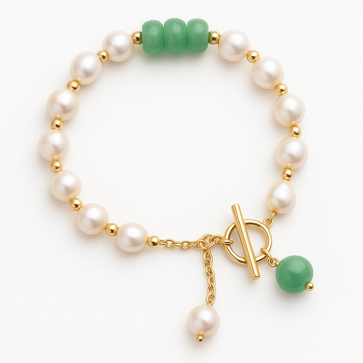 Soft pearl bracelet with refined details