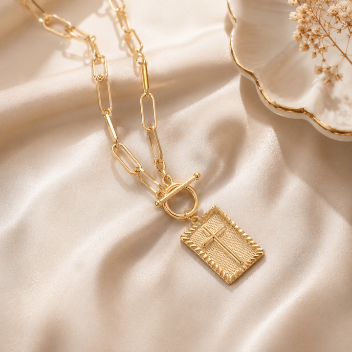 The Eternal Pendant Necklace