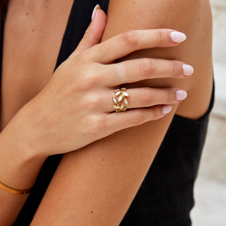 Serene Ring