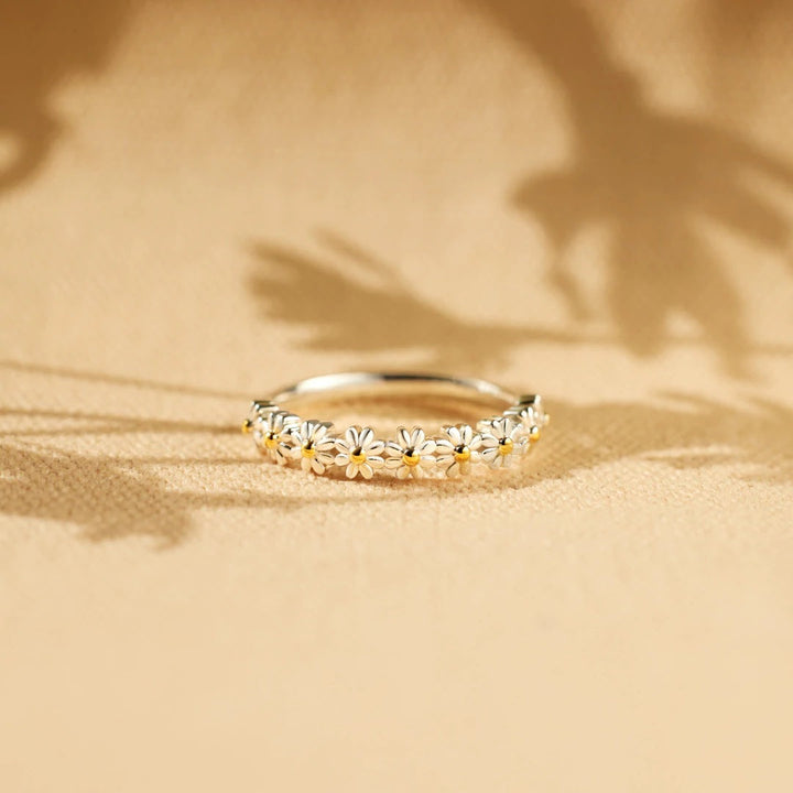 Garten Luxury Floral Ring
