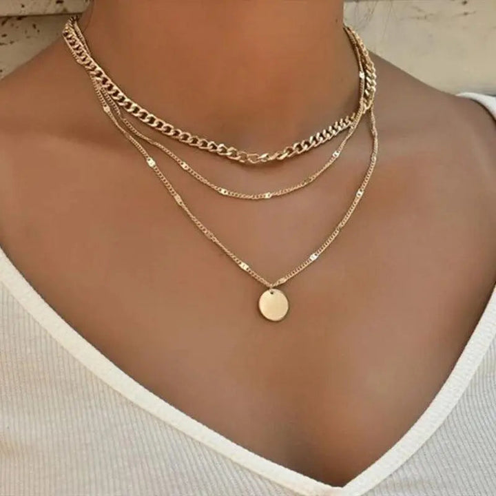 Elegant Necklace Set In Gold and Silver