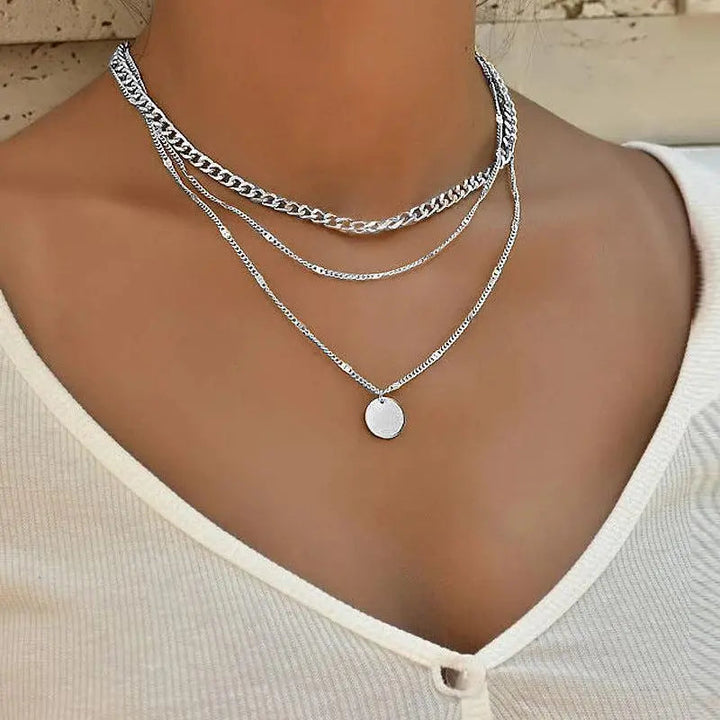 Elegant Necklace Set In Gold and Silver