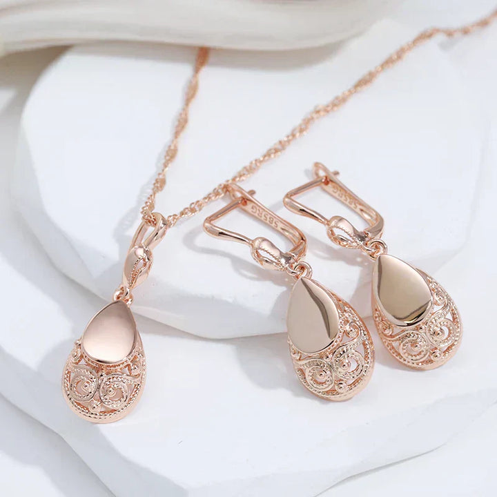 Merle Teardrop Earrings