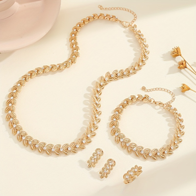 Éléonore™ – Golden Elegance for Every Moment