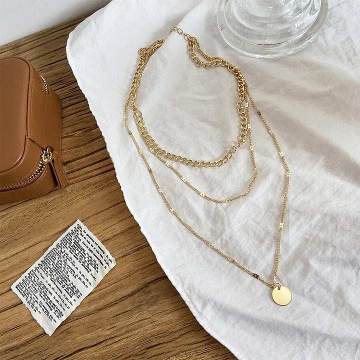 Elegant Necklace Set In Gold and Silver