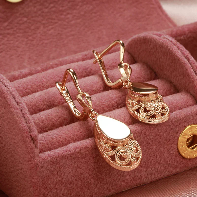 Merle Teardrop Earrings