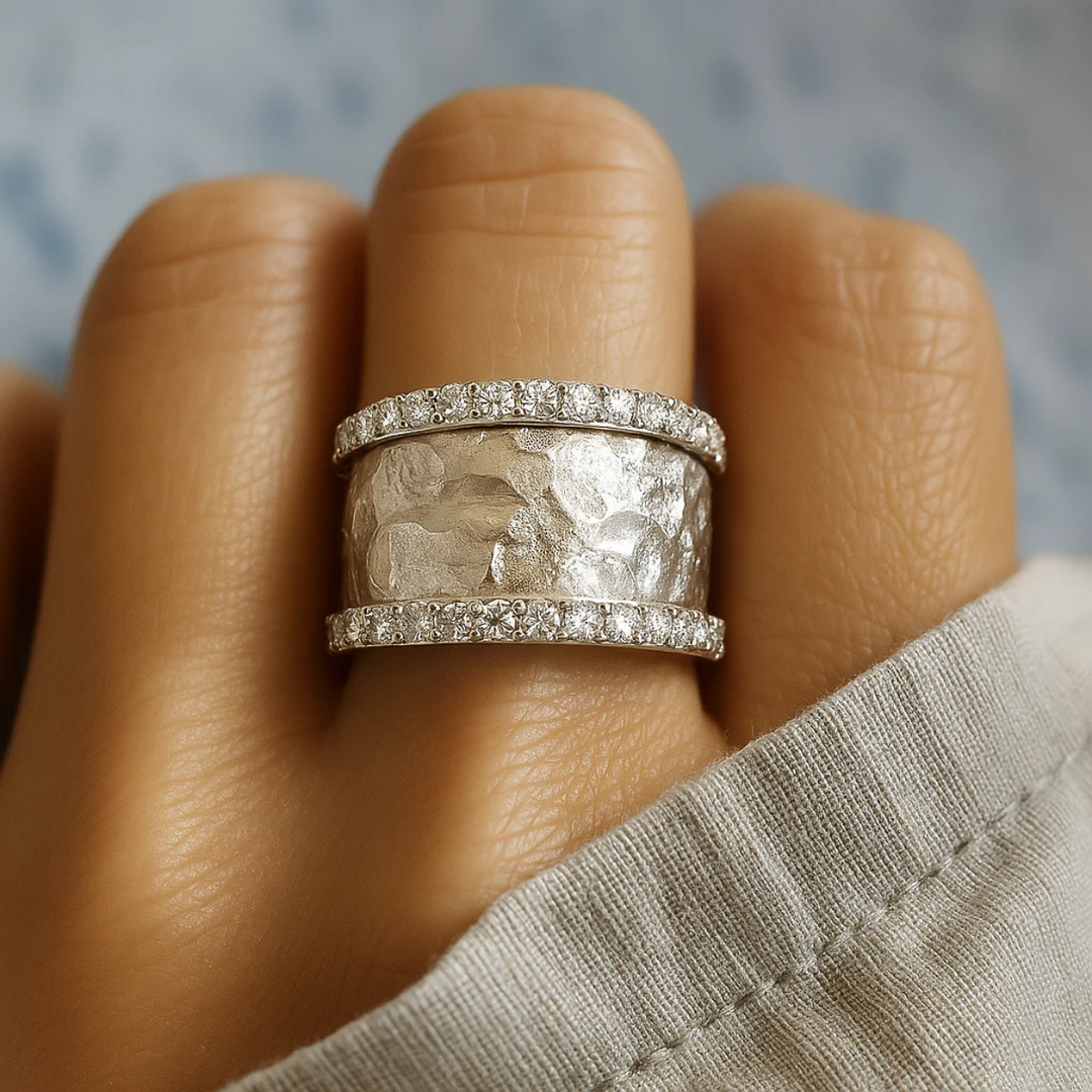 Solène™ – Festive Elegance for Every Outfit
