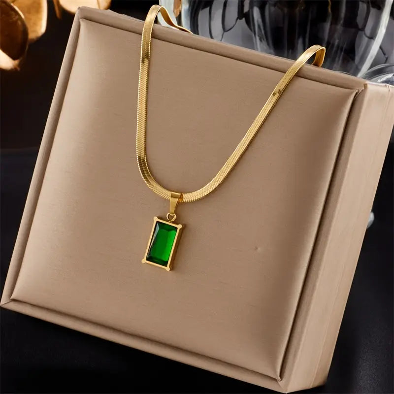 Elegant gold necklace with moon and zirconia