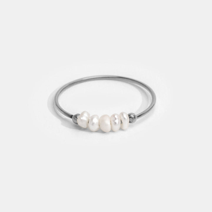 Silver ring with classic pearls