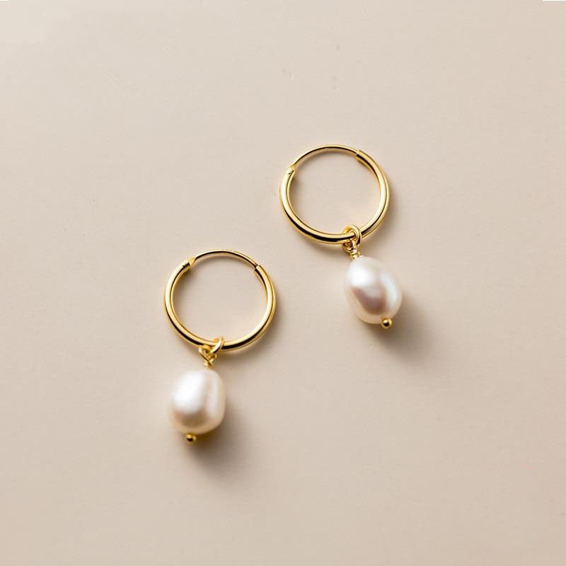 Bella Pearl Earrings