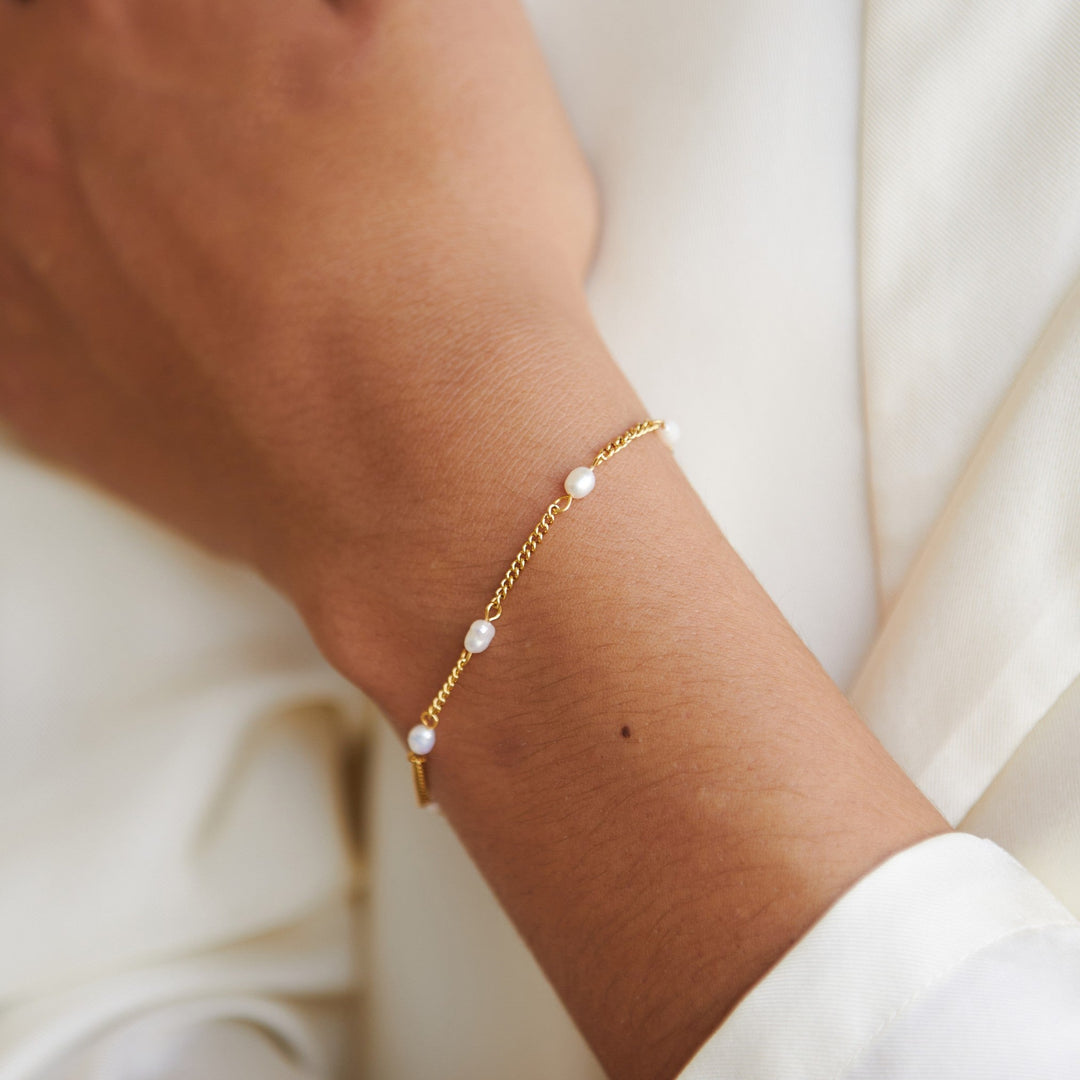 "Lovina" Pearl Bracelet