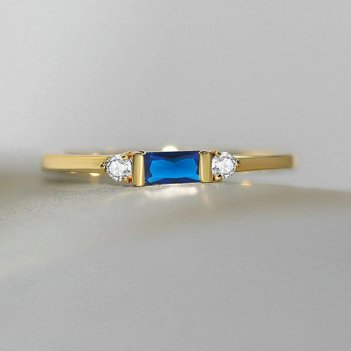 Gold Stunning Blue Centre & Shimmering Ring