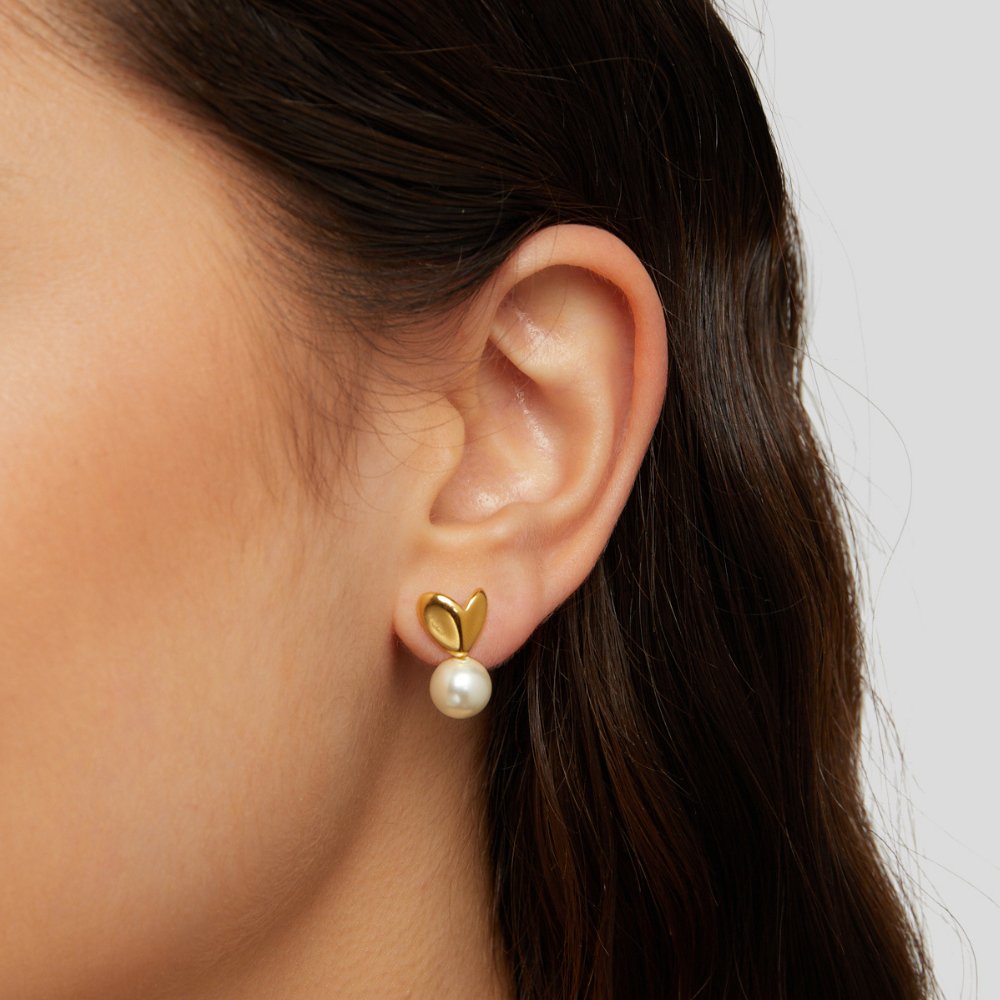 Heart earrings with pearl