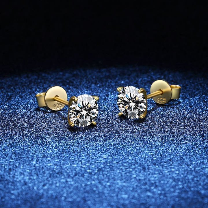 Elegant silver earrings with subtle zirconia details