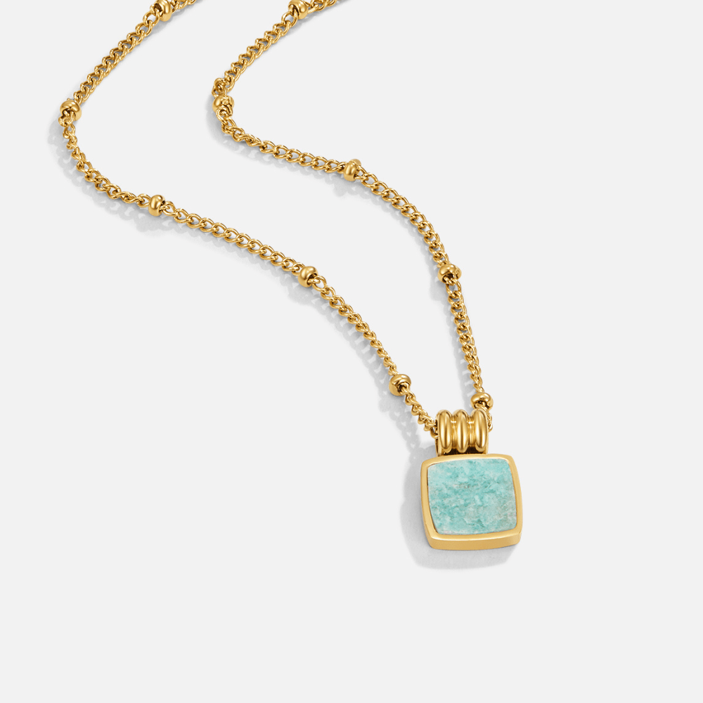 Lucia Necklace with Green Pendant