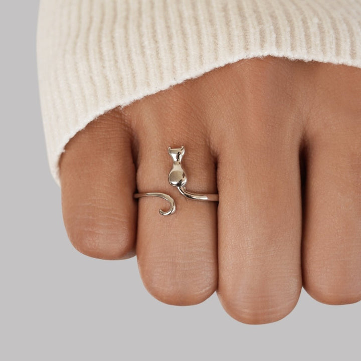Midnight Cat Ring