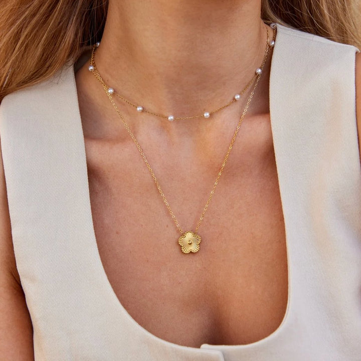 Necklace with Pearls