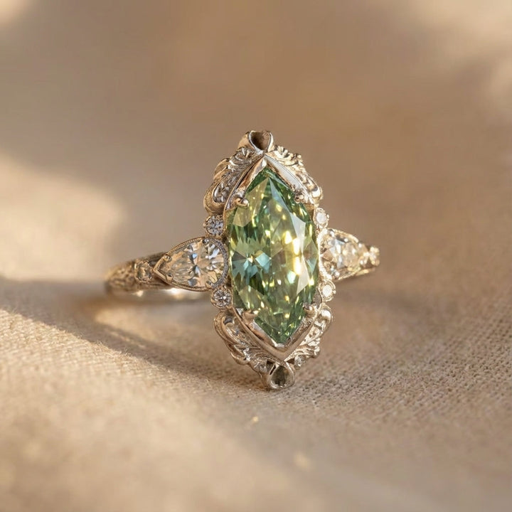 Vaelira Thornewyn Ring
