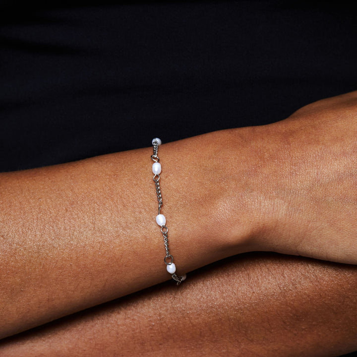 "Lovina" Pearl Bracelet