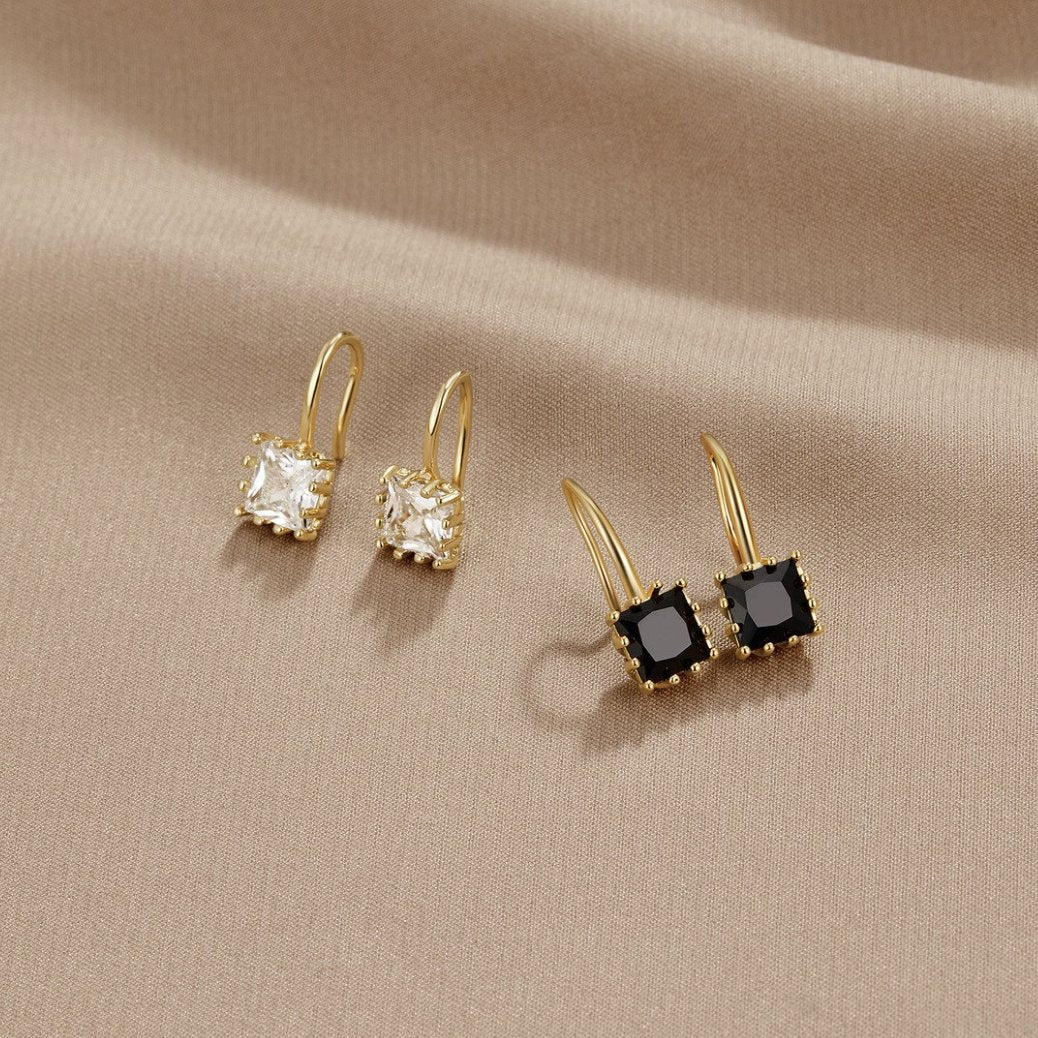 Wonder Crystal Teardrop Earrings