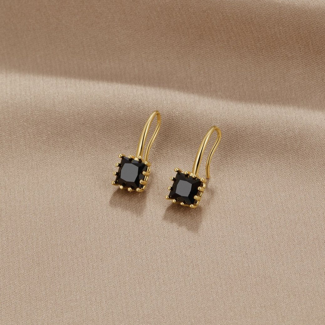 Wonder Crystal Teardrop Earrings