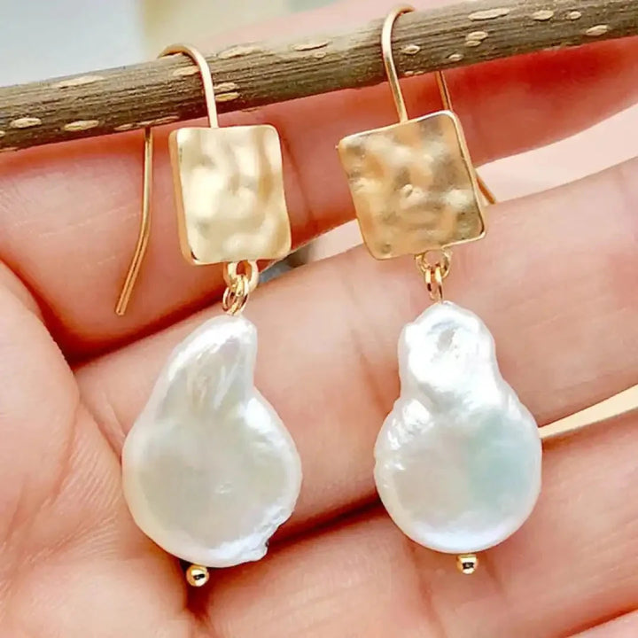 Retro Pearl Earrings