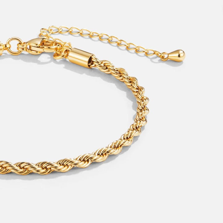 Chic Unfolded Bracelet