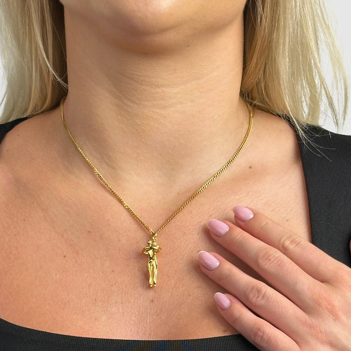 Améthysa™ – The Embrace Necklace, Symbol of Love and Tenderness