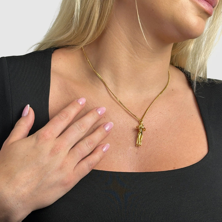 Améthysa™ – The Embrace Necklace, Symbol of Love and Tenderness