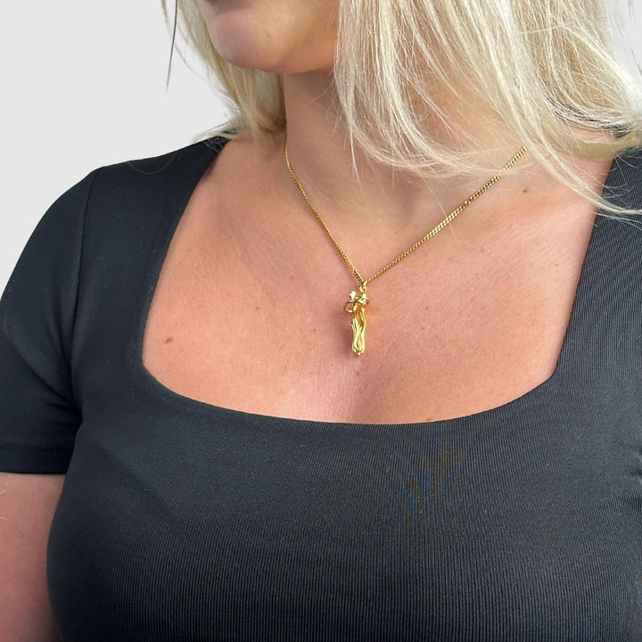 Améthysa™ – The Embrace Necklace, Symbol of Love and Tenderness